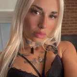 leahlarsen from onlyfans